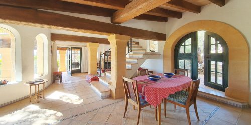 Charming Country house with lots of character and stunning panoramic views in Porreres