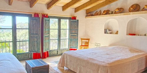 Charming Country house with lots of character and stunning panoramic views in Porreres