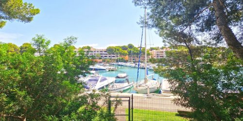 Fantastic Mediterranean House with Impressive plot in Frontline of the Yacht club of Santa Ponsa