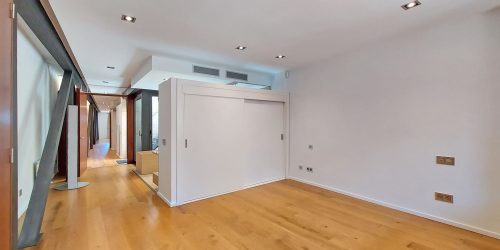 Elegant luxury apartment with sea views and private rooftop terrace in the heart of the Old Town