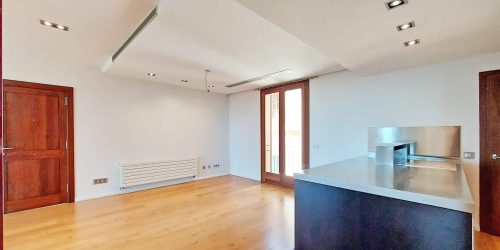 Elegant luxury apartment with sea views and private rooftop terrace in the heart of the Old Town