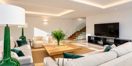 Modern Luxury Villa with Pool in Marbella