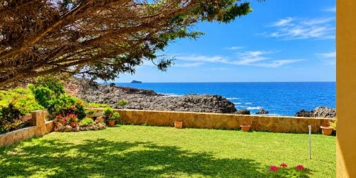 Exceptional Seafront Garden Residence in Santa Ponsa, Mallorca