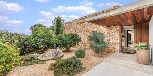Fabulous Villa with sea viewssituated in the exclusive residential area of Sol de Mallorca