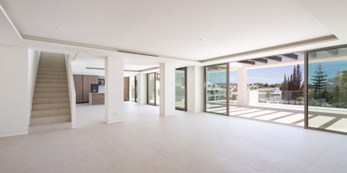 Contemporary luxury penthouse in the sought-after Marbella