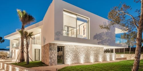 Fantastic modern villa with partial sea views close to Santa Ponsa´s golf Course