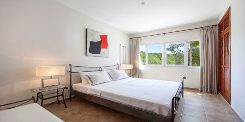Beautiful Villa in Camp de Mar with Holiday rental license